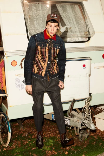 Look 39